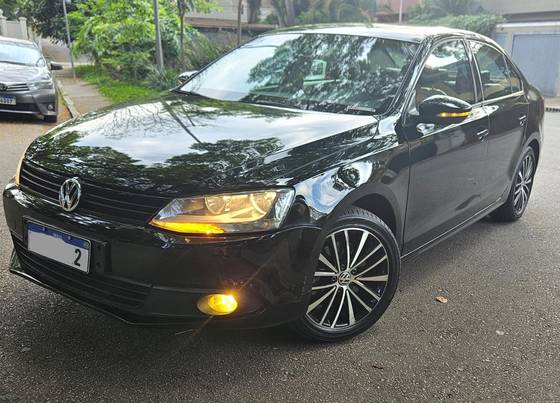 VOLKSWAGEN JETTA 2.0 TSI HIGHLINE 200CV GASOLINA 4P TIPTRONIC